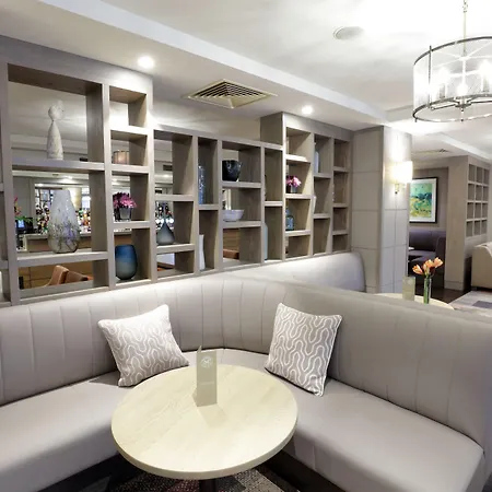 Hotel Mespil 4*