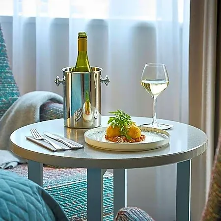 Hotel Mespil 4*